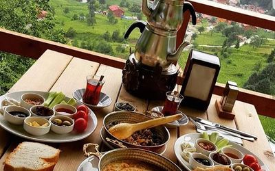 Şömine Cafe Motel · 3
