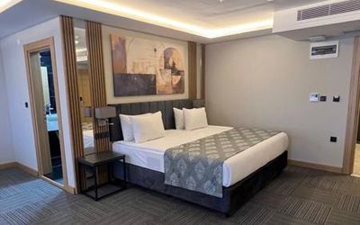 Hacıhan Hotel · 3