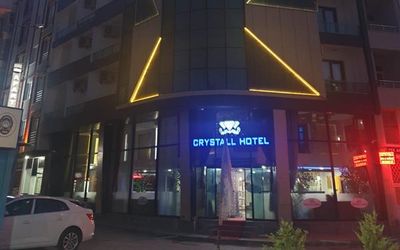 Crystall Hotel · 4