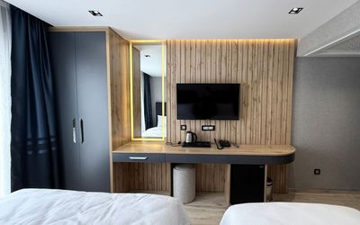 Karaca Hotel Van · 3