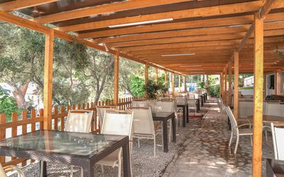 Seasons Park Resort · 4
