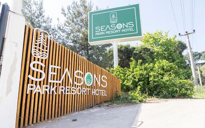 Seasons Park Resort · 2