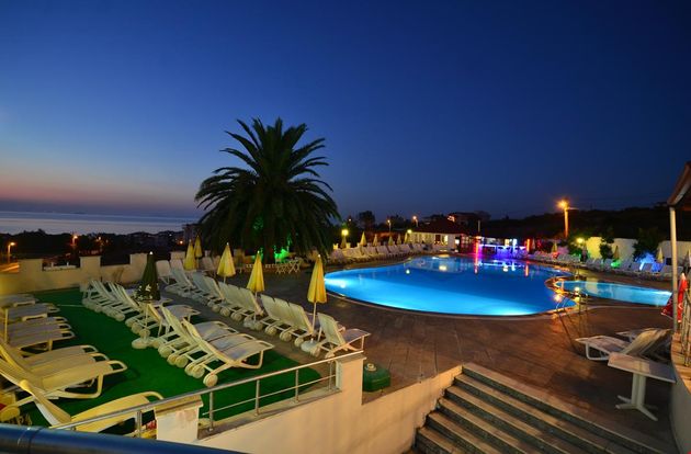 turkiye/yalova/cinarcik/amadeus-otel_39d107ee.jpg