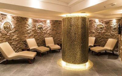 Mirart Hotel Boutique & Spa · 5