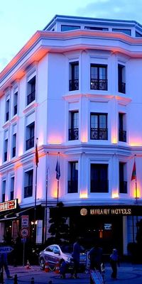 Mirart Hotel Boutique & Spa