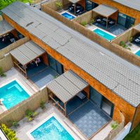 Limon Bungalows