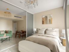 Suite with pool view