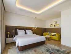 Premium Oda 1 Çift Kişilik Yatak Şehir Manzaralı