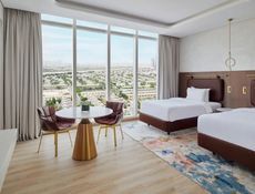 Deluxe Oda 2 Çift Kişilik Yatak Şehir Manzaralı