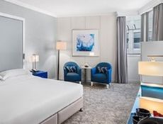 Guest Room with Balcony - Twin Bed