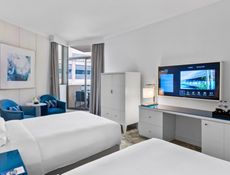 Spacious Room with Balcony - Twin Bed