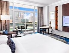 Spacious Sea View Room with Balcony - Twin Bed