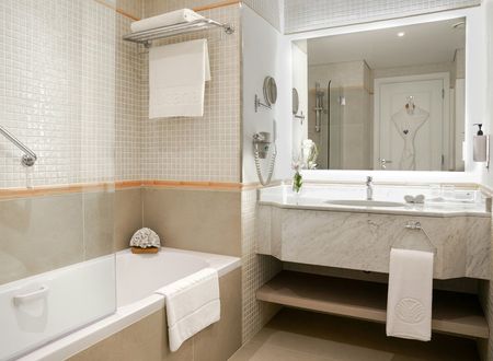 unitedarabemirates/abudabi/beachrotanaallsuitesc4794252.jpg