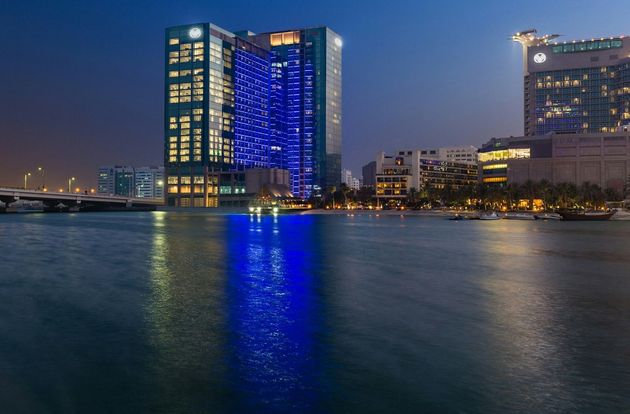 unitedarabemirates/abudabi/beachrotanaresidences04e4506a.jpg