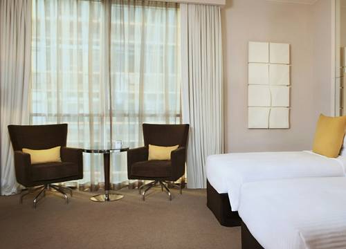 unitedarabemirates/abudabi/centroalmanhal01670176.jpg