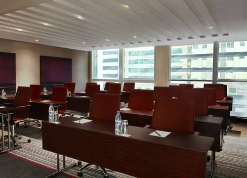 unitedarabemirates/abudabi/centroalmanhal88b81849.jpg