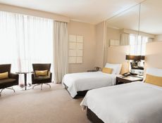 Spacious Centro Room  - Twin Beds