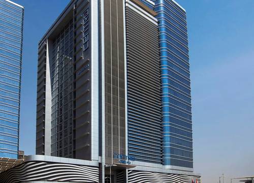 unitedarabemirates/abudabi/centrocapitalcentrebyrotana0585527b.jpg