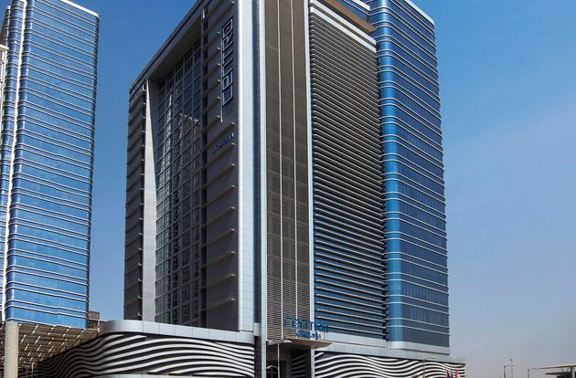 unitedarabemirates/abudabi/centrocapitalcentrebyrotana0585527b.jpg