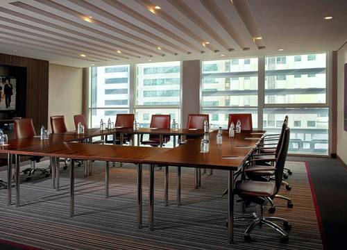 unitedarabemirates/abudabi/centrocapitalcentrebyrotanae20e6319.jpg