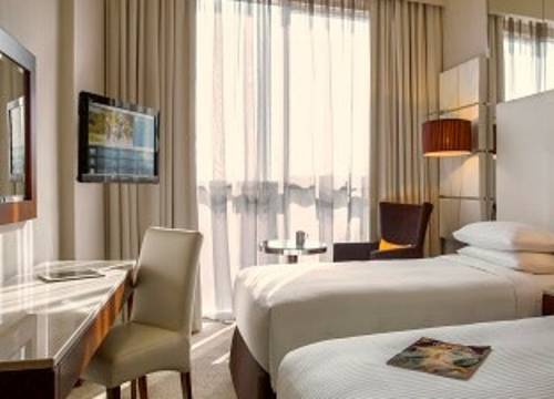 unitedarabemirates/abudabi/centrosharjahbyrotanaa3e59e22.jpg