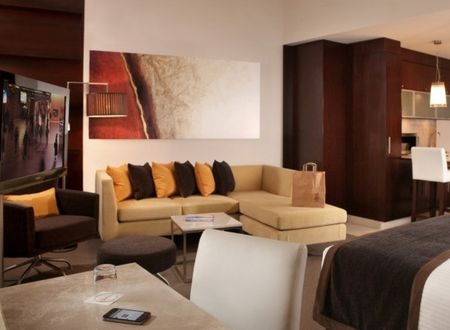 unitedarabemirates/abudabi/centrosharjahbyrotanacb34c87e.jpg