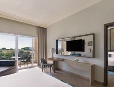 Family Connecting Rooms - King and Twin Beds