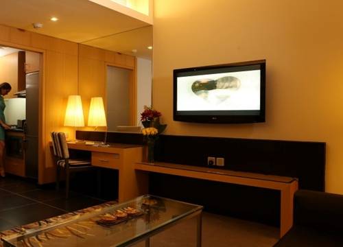 unitedarabemirates/abudabi/halaarjaanbyrotana486cd564.jpg