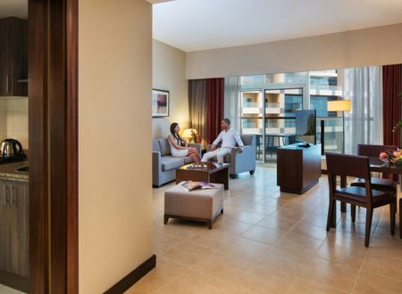 unitedarabemirates/abudabi/khalidiyapalacerayhaand8466553.jpg