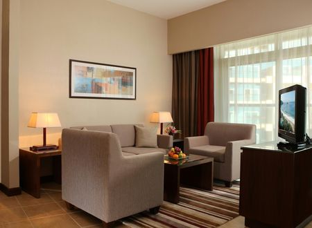 unitedarabemirates/abudabi/khalidiyapalacerayhaane7563f3b.jpg