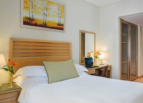 unitedarabemirates/abudabi/nourarjaanbyrotana012d3503.jpg