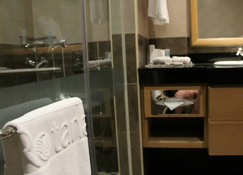 unitedarabemirates/abudabi/nourarjaanbyrotana01e11dc1.jpg