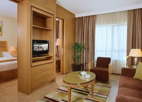unitedarabemirates/abudabi/nourarjaanbyrotana771019ac.jpg