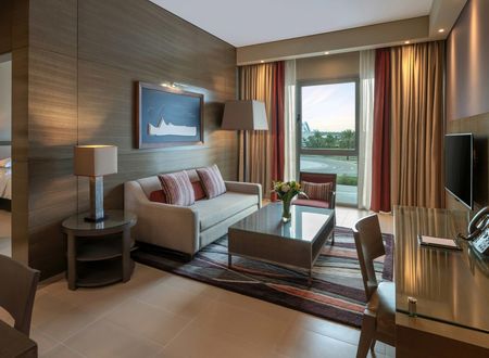 unitedarabemirates/abudabi/parkarjaan13ea0346.jpg