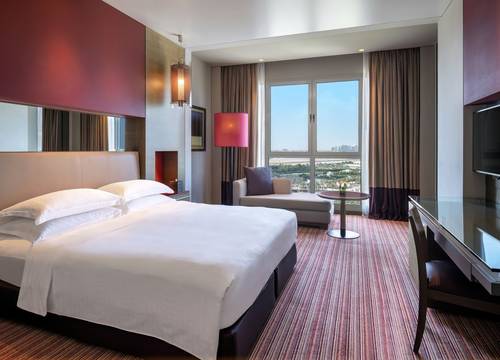 unitedarabemirates/abudabi/parkrotanaebdbf5bd.jpg