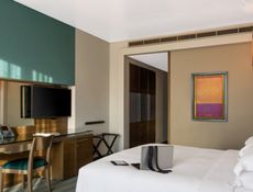 Garden View Room - King Bed