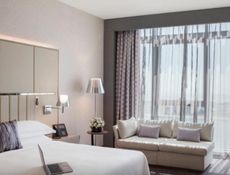 King room with Club Lounge access