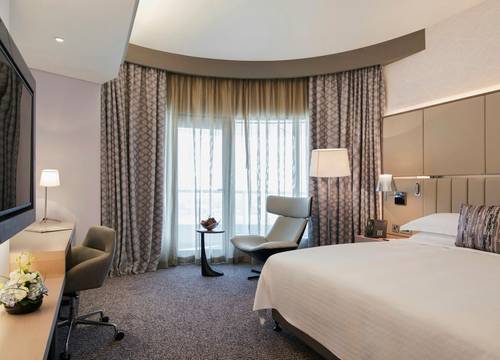 unitedarabemirates/abudabi/pearlrotanacapitalcentre20465794.jpg