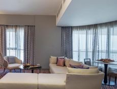One Bedroom Suite- Club Lounge Access