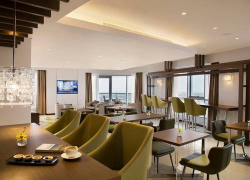 unitedarabemirates/abudabi/pearlrotanacapitalcentre3d36724c.jpg