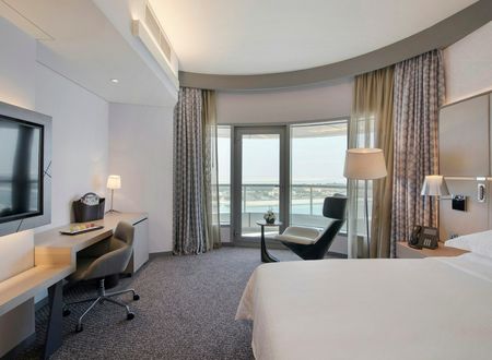unitedarabemirates/abudabi/pearlrotanacapitalcentre83dbda1b.jpg