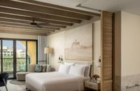 Guest Room with Balcony - King Bed