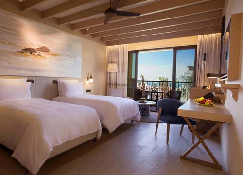 unitedarabemirates/abudabi/saadiyatrotanaresortvillasa0122c0d.jpg