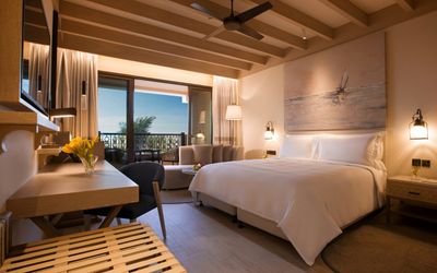 Saadiyat Rotana Resort & Villas · 4