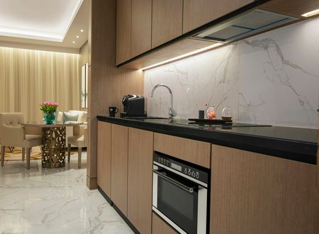 unitedarabemirates/dubai/aljaddafrotanasuitehotel89f3a1d3.jpg
