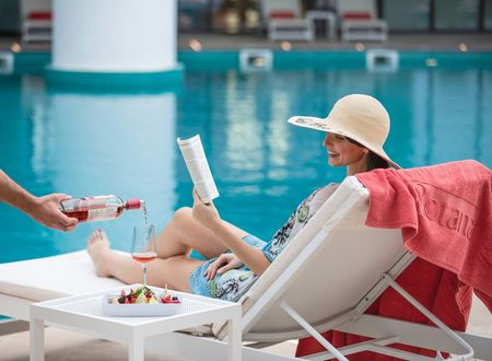 unitedarabemirates/dubai/aljaddafrotanasuitehotelc7a4a9d6.jpg