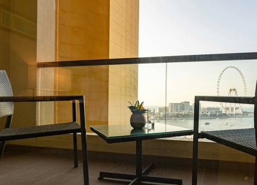 unitedarabemirates/dubai/amwajrotanajumeirahbeach31a9e38f.jpg
