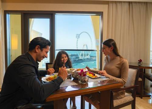 unitedarabemirates/dubai/amwajrotanajumeirahbeach3c80404f.jpg