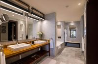 Sea Front One Bedroom Suite with Balcony and Lounge Access