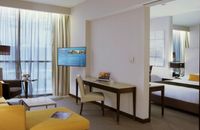 One Bedroom Suite - Queen Bed